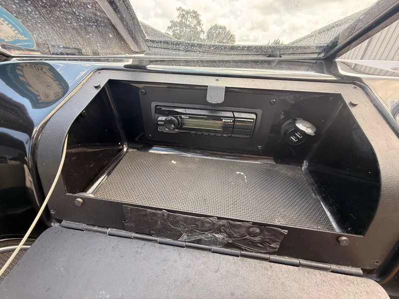 Slide: The Image of Glastron GTS 207 2016 - 34