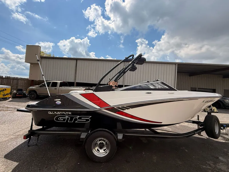 Slide: The Image of Glastron GTS 207 2016 - 43