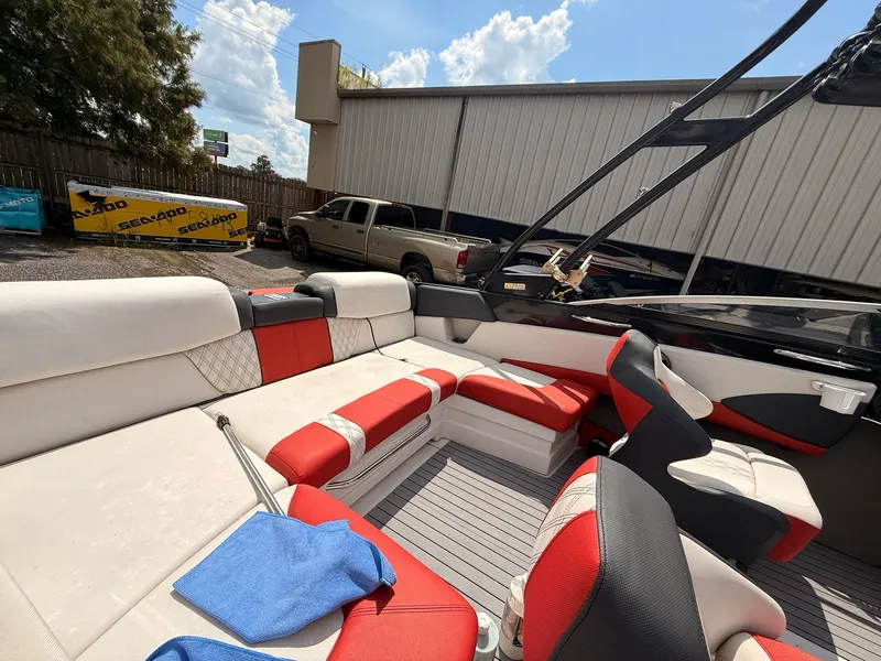 Slide: The Image of Glastron GTS 207 2016 - 48