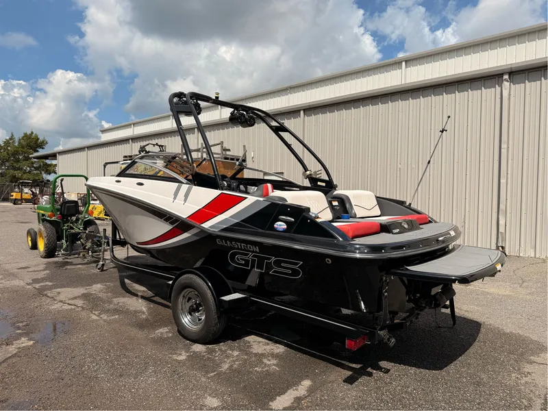 Slide: The Image of Glastron GTS 207 2016 - 5