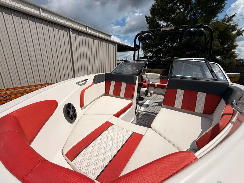 Slide: The Image of Glastron GTS 207 2016 - 53