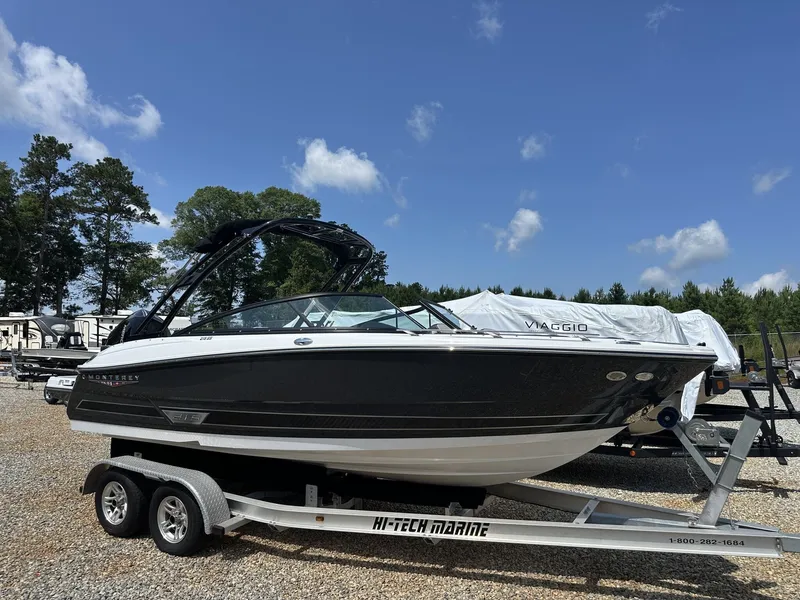 The Image of Monterey 215SS Super Sport 2025 - 1