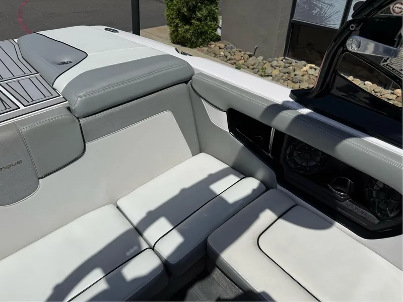 Slide: The Image of Nautique Sport Nautique 200 2012 - 3