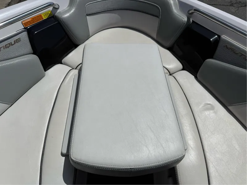 Slide: The Image of Nautique Sport Nautique 200 2012 - 5