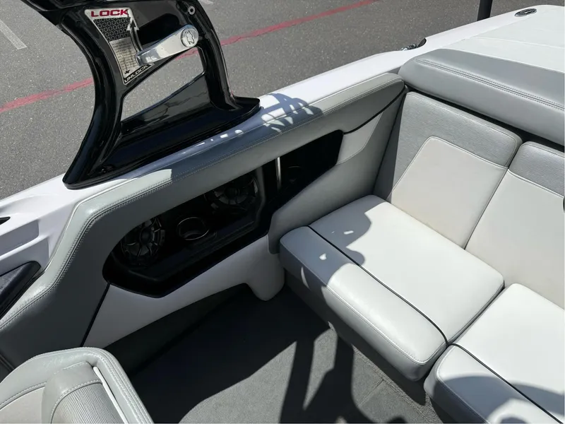 Slide: The Image of Nautique Sport Nautique 200 2012 - 8