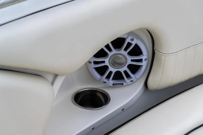 Slide: The Image of Stingray 231 DC 2025 - 10