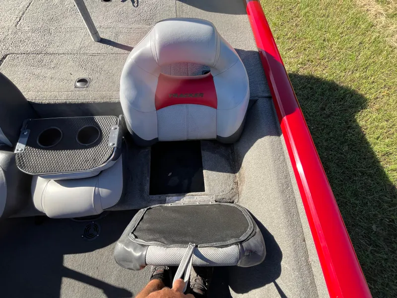 Slide: The Image of Tracker Pro Team 175 TXW 2012 - 50