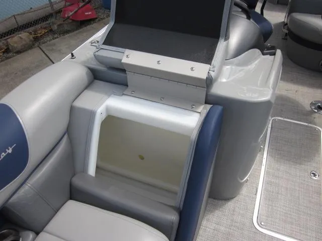 Slide: The Image of South Bay 523FCR 3 PERFORMANCE PKG 2021 - 10