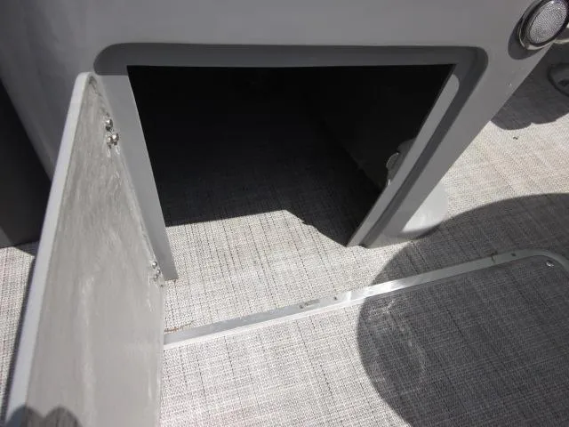 Slide: The Image of South Bay 523FCR 3 PERFORMANCE PKG 2021 - 14