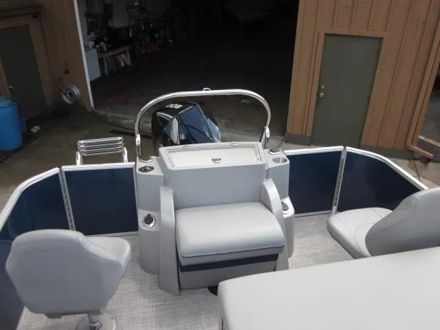 Slide: The Image of South Bay 523FCR 3 PERFORMANCE PKG 2021 - 20