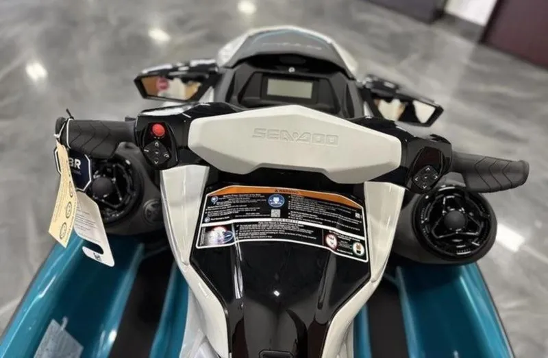 Slide: The Image of Sea-Doo GTI™ SE 130 iBR Tech, Audio, iDF, iBR 2025 - 7