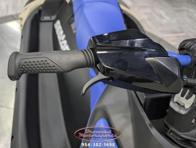 Slide: The Image of Sea-Doo Wake 170 2025 - 21