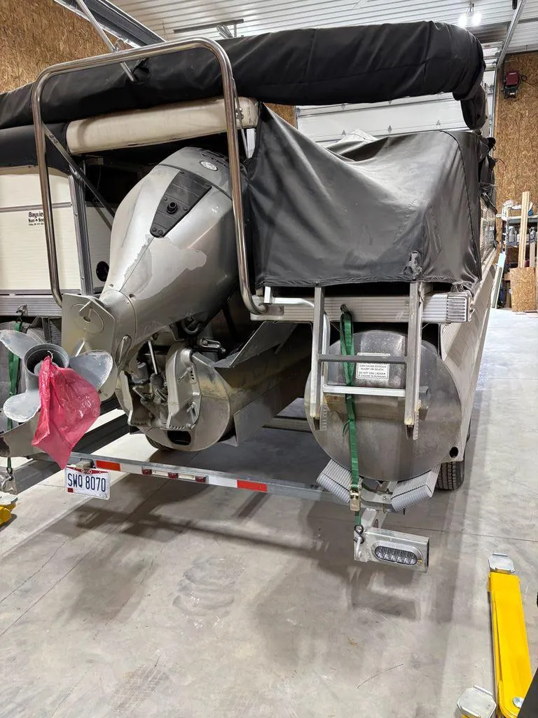 Slide: The Image of Bennington Pontoon 2007 - 14