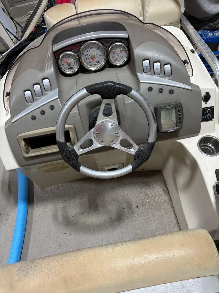 Slide: The Image of Bennington Pontoon 2007 - 4