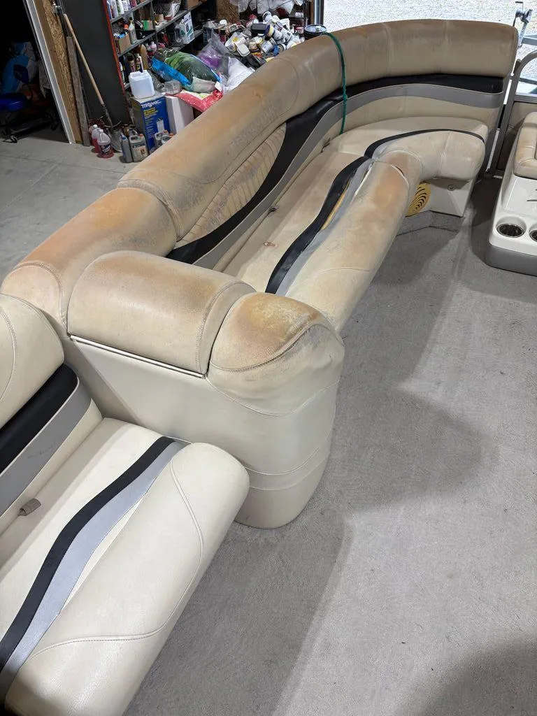 Slide: The Image of Bennington Pontoon 2007 - 9