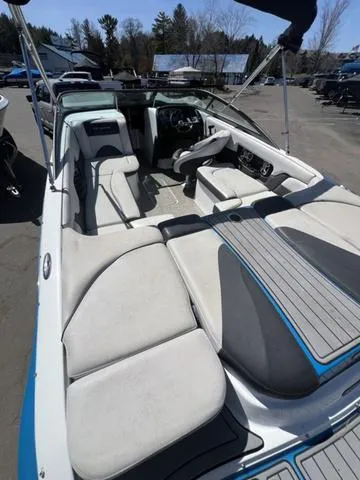 Slide: The Image of Bryant 210 2019 - 5