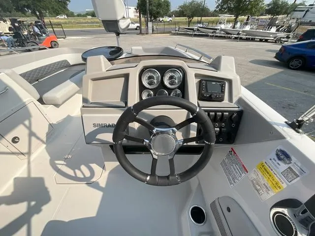 Slide: The Image of Starcraft SVX211 2025 - 10