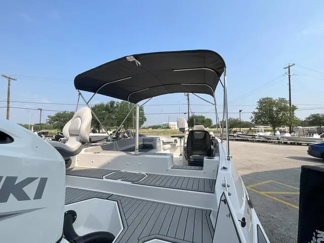 Slide: The Image of Starcraft SVX211 2025 - 21