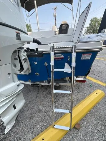 Slide: The Image of Starcraft SVX211 2025 - 22