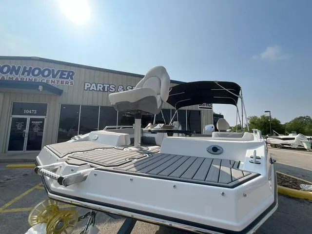 Slide: The Image of Starcraft SVX211 2025 - 25