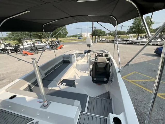 Slide: The Image of Starcraft SVX211 2025 - 8