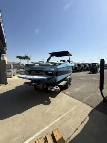 Slide: The Image of 2025 Centurion Fe25 boat on trailer in outdoor setting. - 3