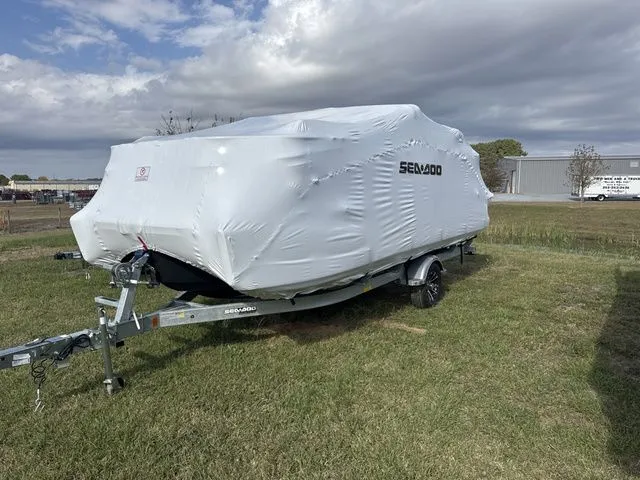 Slide: The Image of Sea-Doo SWITCH 21 CRUISE LTD 230 HP 2025 - 3