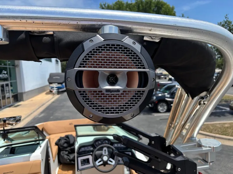 Slide: The Image of MasterCraft NXT 24 2022 - 17