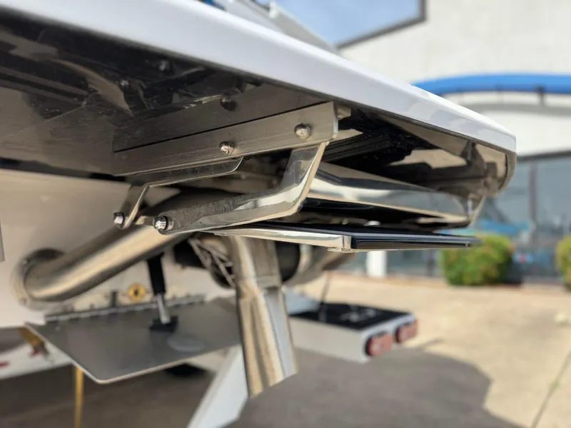 Slide: The Image of Tigé 23ZX Ultre' 2025 - 32