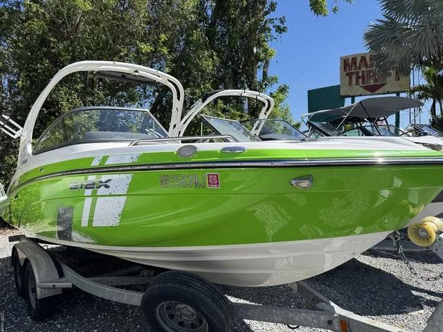 Slide: The Image of Yamaha 212XE 2021 - 1