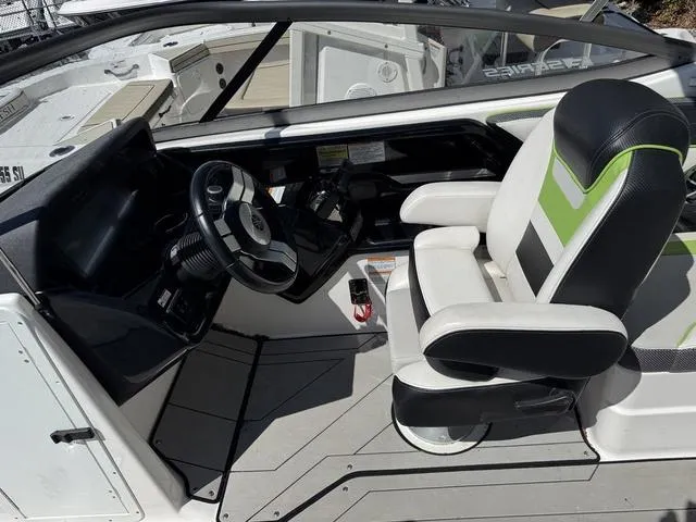 Slide: The Image of Yamaha 212XE 2021 - 23