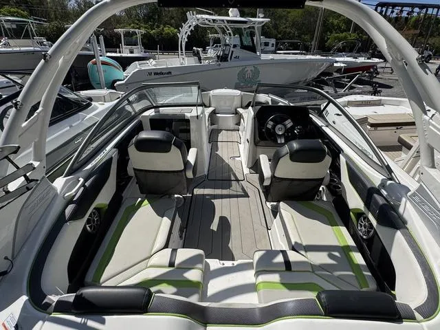 Slide: The Image of Yamaha 212XE 2021 - 4