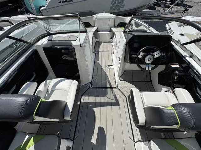 Slide: The Image of Yamaha 212XE 2021 - 8