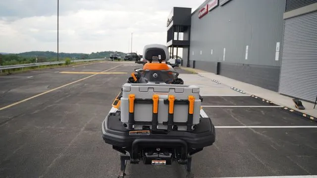 Slide: The Image of Sea-Doo FishPro Sport 170 2025 - 10