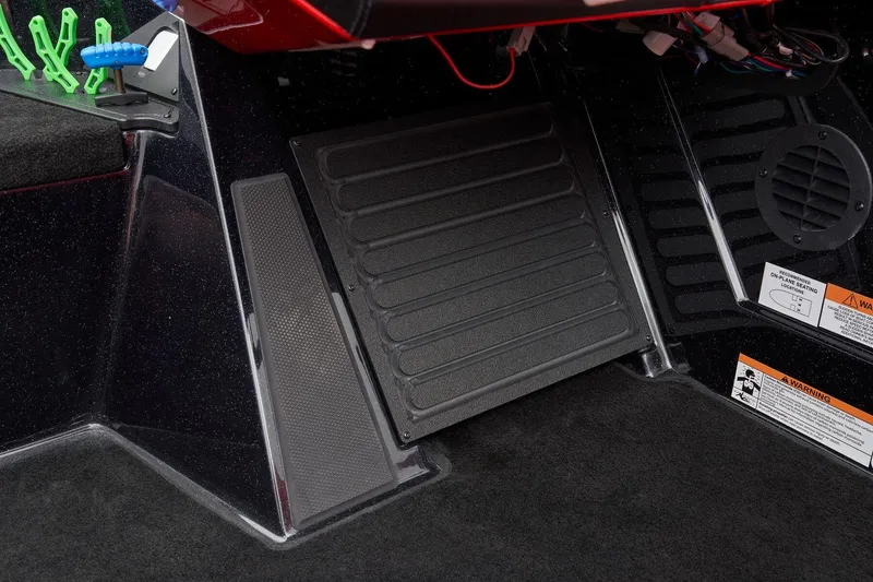 Slide: The Image of Ranger Z520 2025 - 54