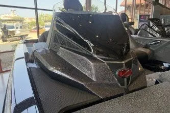 Slide: The Image of 2025 Ranger Z518 Cup-Equipped boat with sleek design in showroom. - 8