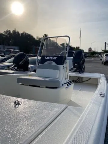 Slide: The Image of Mako Pro Skiff 15 CC 2025 - 7