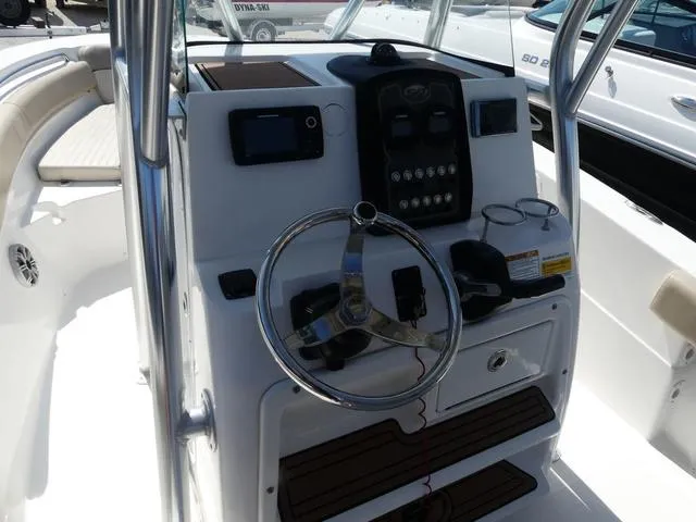 Slide: The Image of Sea Fox 226 Commander 2017 - 13