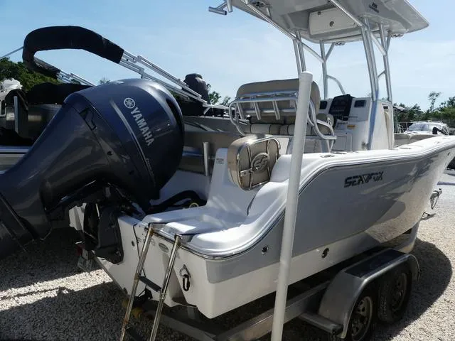 Slide: The Image of Sea Fox 226 Commander 2017 - 3