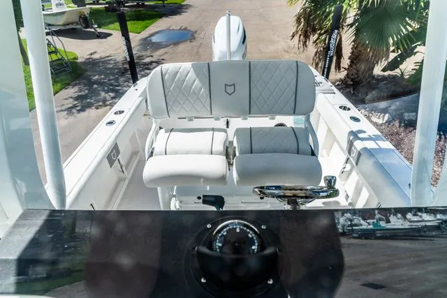 Slide: The Image of Sea Fox 248 Commander 2026 - 16