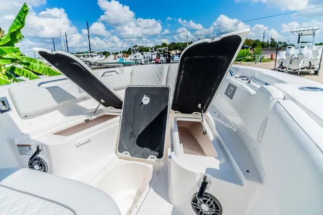 Slide: The Image of Sea Fox 248 Commander 2026 - 26