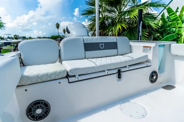 Slide: The Image of Sea Fox 248 Commander 2026 - 9