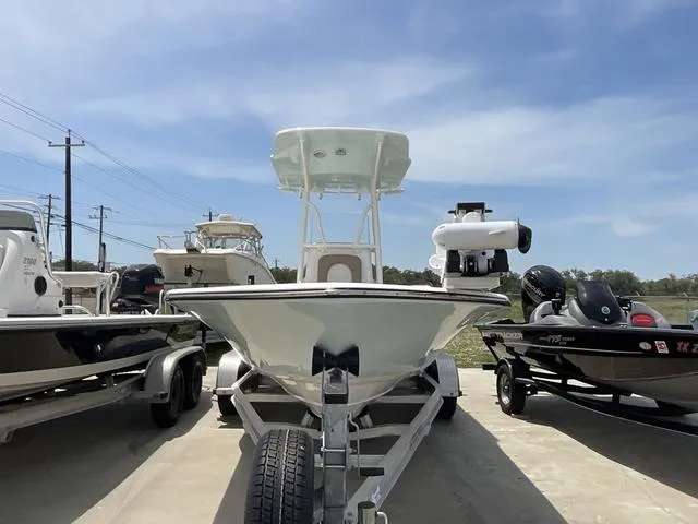 Slide: The Image of Sea Born FX22 Bay 2023 - 2