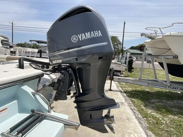 Slide: The Image of Sea Born FX22 Bay 2023 - 4