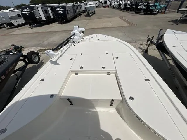 Slide: The Image of Sea Born FX22 Bay 2023 - 7