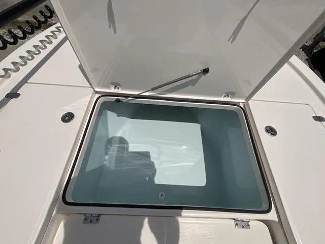 Slide: The Image of Sea Born FX22 Bay 2023 - 9