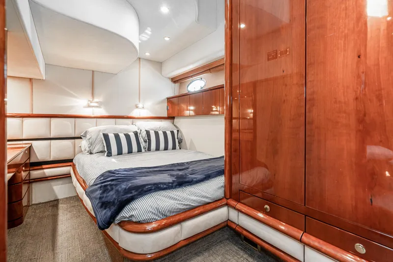 Slide: The Image of Fairline Squadron 58 2002 - 57