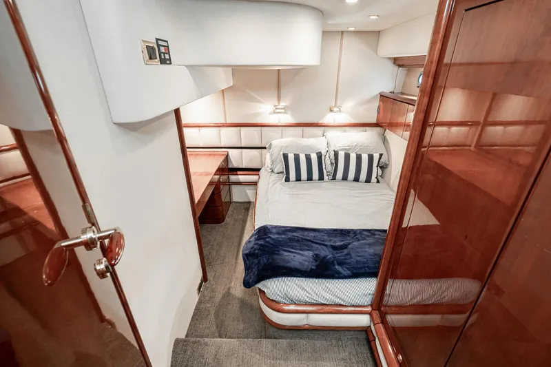 Slide: The Image of Fairline Squadron 58 2002 - 58