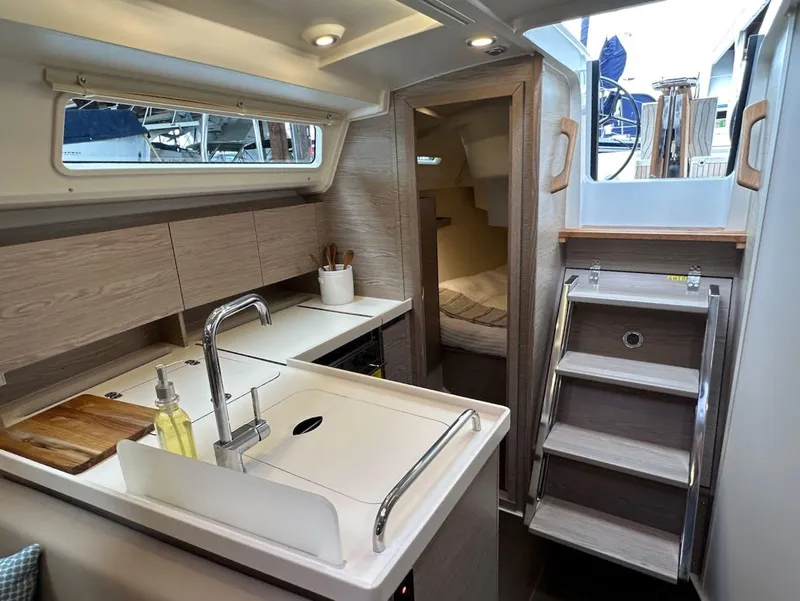 Slide: The Image of Hanse 348 2019 - 58