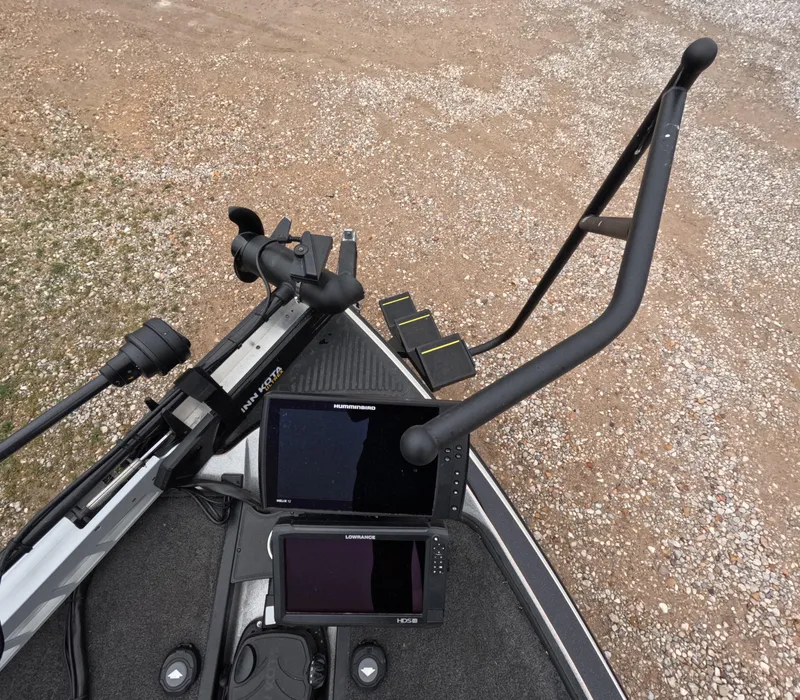 Slide: The Image of 2014 Ranger Z521C Comanche boat with advanced navigation equipment and trolling motor. - 3